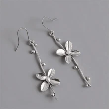 1 paire de boucles d'oreilles vintage bohèmes à fleurs longues, bijoux de mode charmants, cadeau pour les femmes, Saint-Valentin
