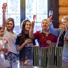 红酒礼品袋 带手柄红酒瓶袋 圣诞酒香槟袋 散装牛皮纸单瓶纸手提袋 适用于生日婚礼新娘送礼会、圣诞节 - 彩色 - 查看 8