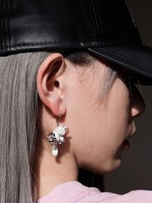 1 Pair Asymmetric Black & White Kitty Design Earrings, Stylish & Edgy For Party, Holiday, Daily Wear