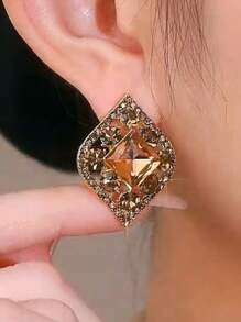 1 Pair European & American Classic & Fashionable Korean Style Design Sparkly Lavender Personalized Luxury Statement Earrings For Women