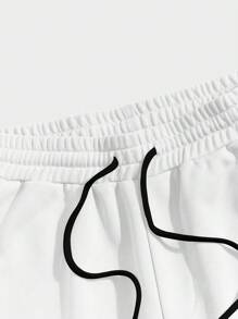 Men's Solid Color Letter Print Drawstring Waist Pocket Loose Casual Sports Shorts