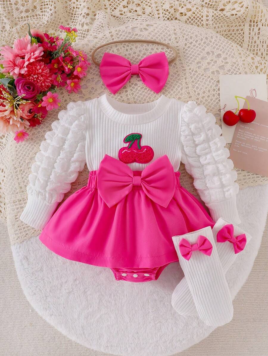 Conjunto de 3 piezas para bebé niña que incluye body de volantes con bordado de cereza y lazo decorativo 2 en 1, talla grande calcetines con diseño de mariposa