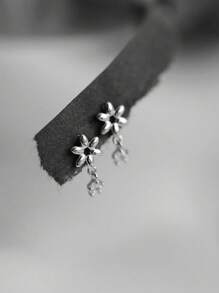 1 对 S925 纯银 14K 镀金迷你花朵耳钉，镶嵌闪亮锆石，女性化日式风格，适合女孩