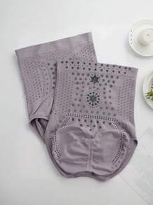 1 件高腰无缝塑身紧身裤，收腹束腰，塑身提臀短裤