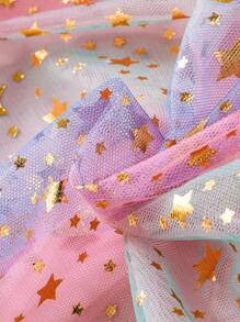 Abito estivo da ragazza con stampa unicorno, collo rotondo, maniche corte, spalle arricciate, blocchi di colore, maglia traforata e tulle a stelle