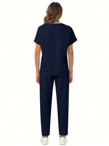 2 件套 V 领口袋短袖上衣和短裤休闲手术服套装