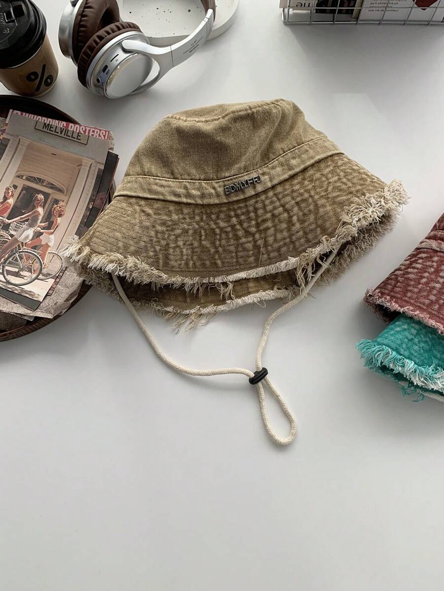 1pc Frayed Denim Bucket Hat, Vintage Washed Asymmetrical Style Patchwork Denim Bucket Hat, Streetwear Fashion Letter Logo Cap