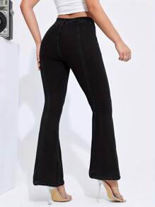 女士时尚黑色松紧腰修身喇叭腿牛仔裤