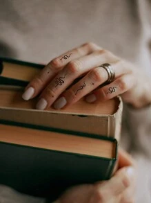 6 Sheets Black Snake Temporary Tattoos Women And Gins Hands, Egs, Neck Body Art Fake Tatoos Decorations