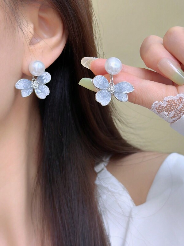 1 par de pendientes decorativos con flor de iris y perlas falsas, de moda y versátiles, adecuados para el uso diario, salidas y fotografía de mujeres. Un gran regalo para novias y mejores amigas