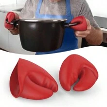 Creative Red Shaped Kitchen Pot Holder, Microwave Oven Heat Insulation Thick Anti-Scald Gripper - Red - View 4