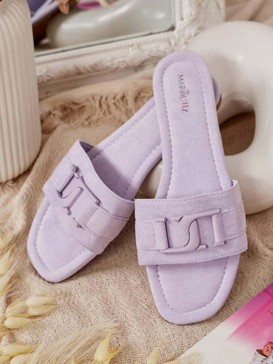 Royalfashion Beige Women's Flip-Flops With Buckle Rydr