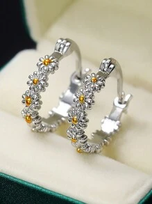 1pair Daisy Two-Tone 925 Sterling Silver Women's Earrings Stylish Minimalist Design Perfect For Everyday Dating Birthday Gift Sweet Unique Style