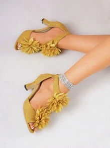 Ladies' Elegant Solid Rear Zipper Hollow Floral Round Toe Thick Heel Sandals, Fabric Upper With T-Strap - Yellow - View 2