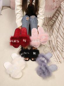 1 para plus size kobiet spersonalizowanych indyczych piór, kryształków, sztucznych pereł, liter futrzanych kapci, prezenty dla przyjaciół, sióstr, rodziny, urodzin, imprezy, żony, mamy, panny młodej, druhen