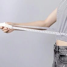 Un ruban à mesurer portable à récupération automatique avec auto-mesure, ruban à mesurer télescopique professionnel pour la taille, ruban à mesurer souple pour la fitness à domicile, double face en métrique et britannique, mini carte à trois circonférences avec ruban à mesurer automatique, outil de mesure précis à un bouton