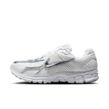 Nike Air Zoom Vomero 5 舒适百搭防滑低帮跑鞋，白色和银色，HF7723-100 - 白銀色 - 查看 1