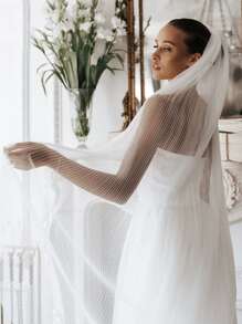 1pc Fashionable Pleated Veiling Long Bridal Veil With Comb, 1.5m Length, Suitable For Church Wedding, Reception Fall Clothes For Women - Beige - View 1