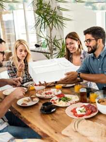 1 pieza - Caja de regalo blanca, caja de regalo de 9 pulg. x 6.7 pulg. x 2.8 pulg., reutilizable con tapa y cierre magnético, rectangular y plegable para propuesta de novio, boda, Navidad, Halloween, embalaje de regalo de cumpleaños - Blanco - Ver 11