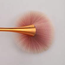 1pc Powder Brush, Fluffy Soft Bristles Won't Irritate The Face, Blush Brush, Eyeshadow Brush, Face Powder Makeup Brush