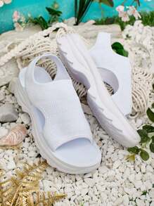 Royalfashion Damen Sandalen mit Viss Obermaterial, stilvolle Sandalen, Sommersandalen für Frauen - Weiss - Übersicht 4