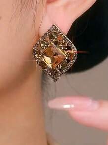 1 Pair European & American Classic & Fashionable Korean Style Design Sparkly Lavender Personalized Luxury Statement Earrings For Women