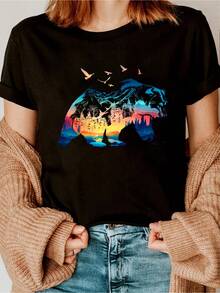 Bear Nature Outdoor Mountains Forest Trees Bear Wildlife T-Shirt Print Crew Neck T-Shirt For Summer, Women's Soft Short Sleeve Top, Stylish Comfy Tee For Womens Graphic Tees - 黑色 - 查看 1