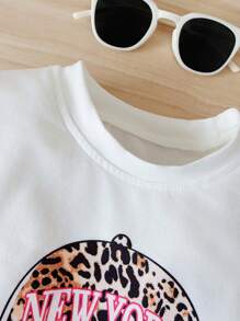 Chatreadl Conjunto de 2 piezas para niñas jóvenes, con camiseta de manga corta con estampado de dibujos animados de moda y pantalones acampanados con estampado de leopardo, adecuado para uso al aire libre en primavera, verano y otoño