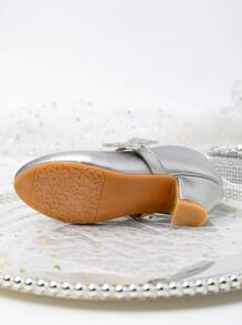 Edición limitada de Año Nuevo 2025 Tacones de princesa estilo infantil con lentejuelas doradas para pasarelas, tacones altos de estudiante para viajes diarios y uso con vestidos de fiesta, apropiados para otoño e invierno, tacones altos infantiles con decoración de moño con lentejuelas doradas, tacones altos para adolescentes