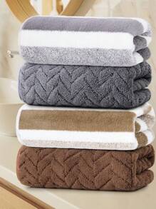 4pcs Solid Color + Striped Pattern Hand Towel Set - Towel Set - Size 13.78x29.53inch/35x75cm - Coral Fleece Material Soft & Skin-Friendly, Absorbent & Quick-Drying - With Hanging Loop For Easy Drying - No Shedding, No Fading - Minimalist & Fashionable Style - Suitable For Men & Women, All Seasons - Applicable For Bathroom, Living Room, Kitchen, Bedroom, Pool, Gifts, Also Can Be Used As Halloween, Autumn, Christmas Decorations, Christmas Gifts 70x140cm/27.56x55.12inch