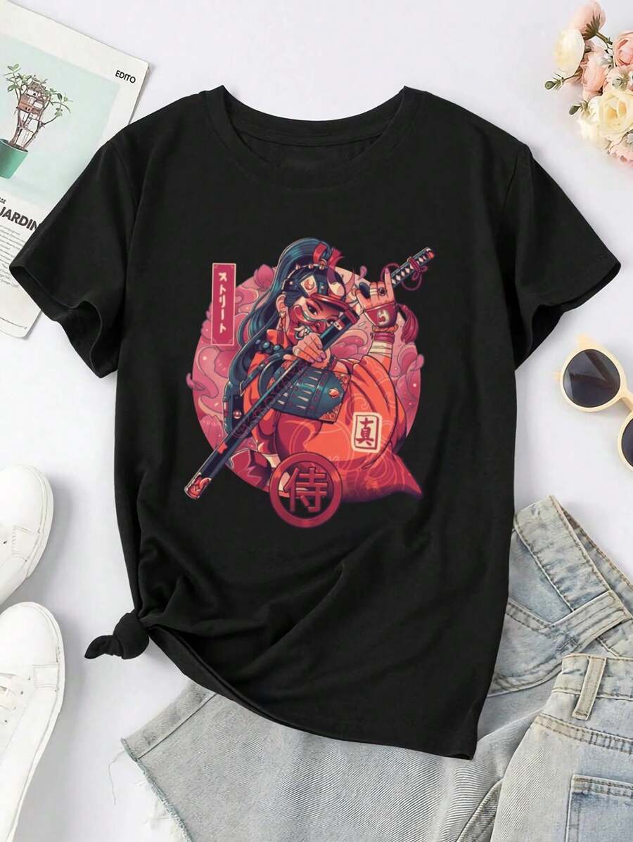 Sutorito Samurai Contemporary Tattoos of a Female Warrior with a Fierce Expression Japanese Influence Katana Modern Samurai in Traditional Armor against a Pink Backdrop with Vibrant Colors for Women's women T-women's Shirt - Negro - Ver 1