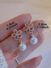 1 对优雅甜美粉色花朵仿珍珠时尚奢华独特设计女士耳环 - 金黃色 - 查看 4