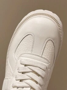 Women's Platform Rubber Sole Increase Height Casual Versatile White 2025 Spring New Arrival German Style Sneakers