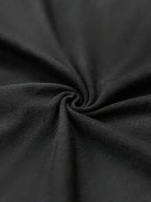 This T-Shirt Is Printed With The Text "Queen Born In October, Living The Best Life". It Is No. 562662 Short-Sleeved T-Shirt, Belonging To "Funny Men'S Short-Sleeved Graphic T-Shirt Series", Black, Model Tt2.