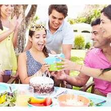 金色纸皇冠，8 件金色国王皇冠纸板，带宝石自粘和贴纸，DIY 派对金箔皇冠帽，适合公主生日派对 - 金色 - 查看 7