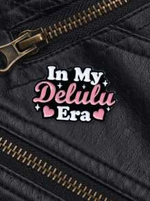 Clavos de cerámica esmaltada, frases cortas en inglés inspiradoras en mi era delulu, accesorios de ropa y mochila, broches de metal, accesorios de equipaje y moda, accesorios de ropa, broches de aleación para ropa, mochila, encanto, útiles escolares, broches lindos, accesorios de oficina, camisas, chaquetas, joyería, accesorios de otoño-invierno, navidad, halloween, adecuado para adolescentes, jóvenes, hombres, casual, al aire libre, atlético, vacaciones, regalos de graduación, cumpleaños, uso diario