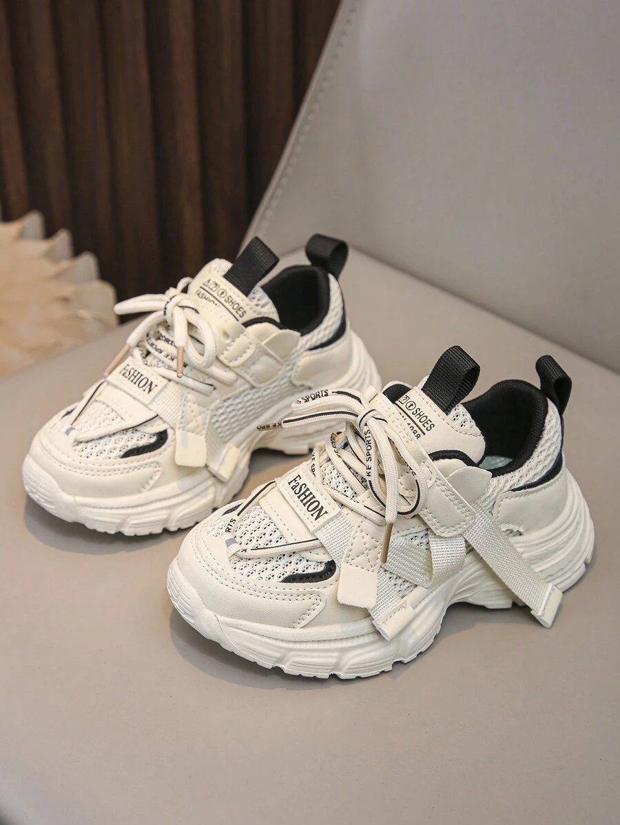 1 双中性儿童运动鞋，春秋透气软底时尚运动鞋（厚底鞋款式） - 黑與白 - 查看 1