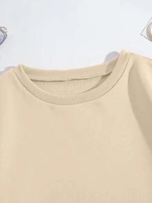 Áo nỉ cổ tròn nữ in theo yêu cầu - Thêm hình ảnh/văn bản của riêng bạn, quà tặng ngày lễ, Ngày của Mẹ, Ngày của Cha, Kỷ niệm, Ngày Valentine, Giáng sinh, Lễ Tạ ơn, Phong cách thường ngày, Xuân. - Màu be - Xem 4