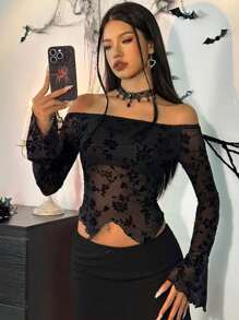 春夏优雅黑色花卉网眼露肩喇叭袖女式 T 恤