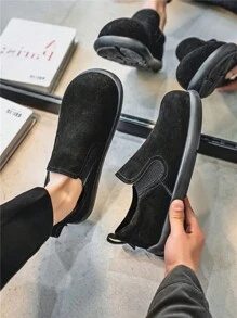 男士休闲运动鞋一脚蹬款纯色户外平底防滑耐磨复古休闲鞋春季新品