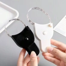 Un ruban à mesurer portable à récupération automatique avec auto-mesure, ruban à mesurer télescopique professionnel pour la taille, ruban à mesurer souple pour la fitness à domicile, double face en métrique et britannique, mini carte à trois circonférences avec ruban à mesurer automatique, outil de mesure précis à un bouton