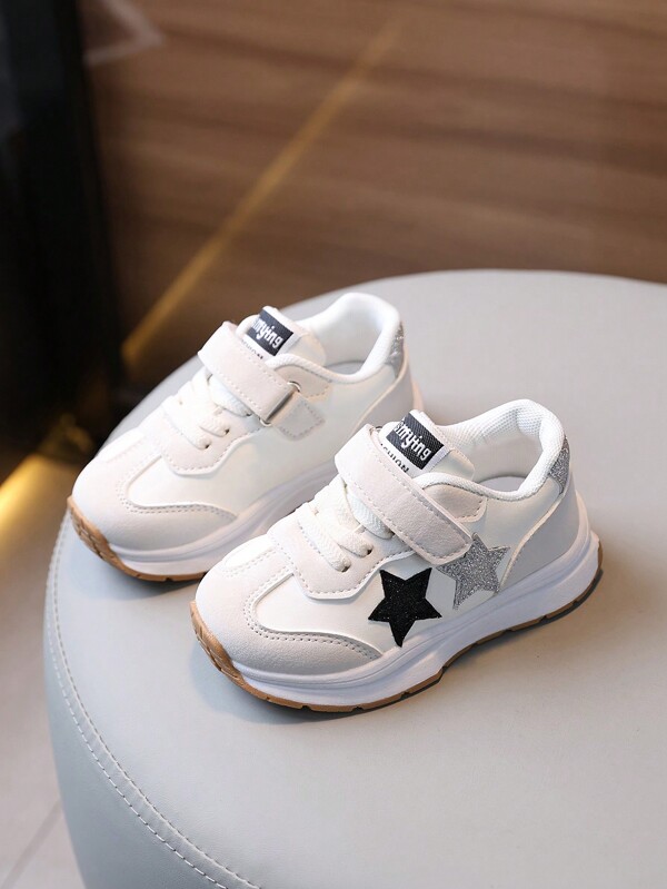 A Pair Of Unisex Girls' White Shoes 2024 Spring And Autumn New Soft Soled Non Slip Leather Surface Children's Sports Shoes Spring Small And Medium-Sized Boys' Baby Shoes
