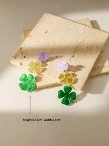 1 对时尚圣帕特里克节绿色三叶草吊坠耳环，适合节日派对和礼物