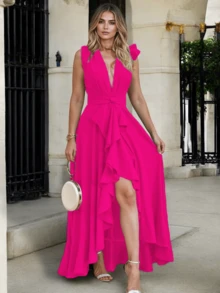 Vestido Glamuroso con Hombros al Aire, Abertura en la Pierna, con Cinturon y Volante con Escote V - Rosa Fucsia - Ver 3