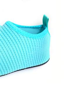 Charming Lake Blue Kids Water Shoes For Kids, Non-Slip, Anti-Scratch, Rapid-Dry And Convenient