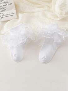 1 Pair Girls Solid Color Ruffle Trim Cute Casual Ankle Socks - White - View 4