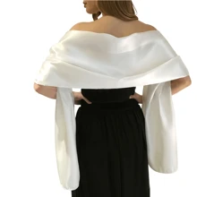 2 件金色缎面披肩/短披肩，优雅适合伴娘、婚礼派对、性别揭秘派对，非常适合生日、婚礼、派对，是送给同事、朋友和家人的完美礼物，适合返校