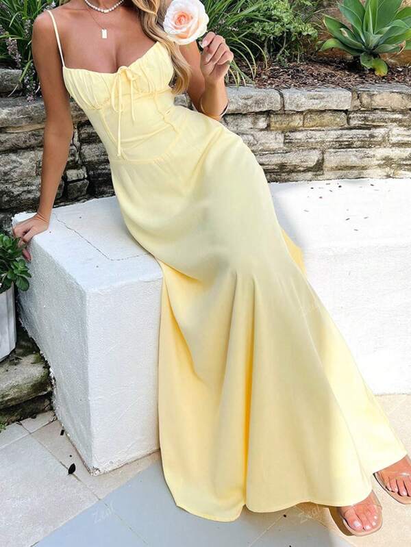 Vestido feminino elegante com amarração no peito, suspensório evasê, plissado, amarelo-ganso, adequado para festas no jardim