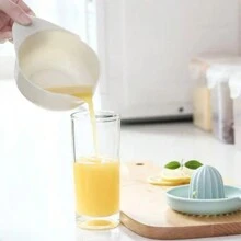 Manual Portable Citrus Juicer Orange Lemon Squeezer Manual Press Fruit Squeezer Kitchen Accessories Multifunction Orange Juicer - Baby Blue - View 2