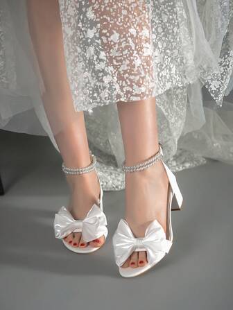 高跟凉鞋女式时尚新款白色带扣蝴蝶结露趾中跟粗跟女士派对婚礼鞋适合加大码 40-44